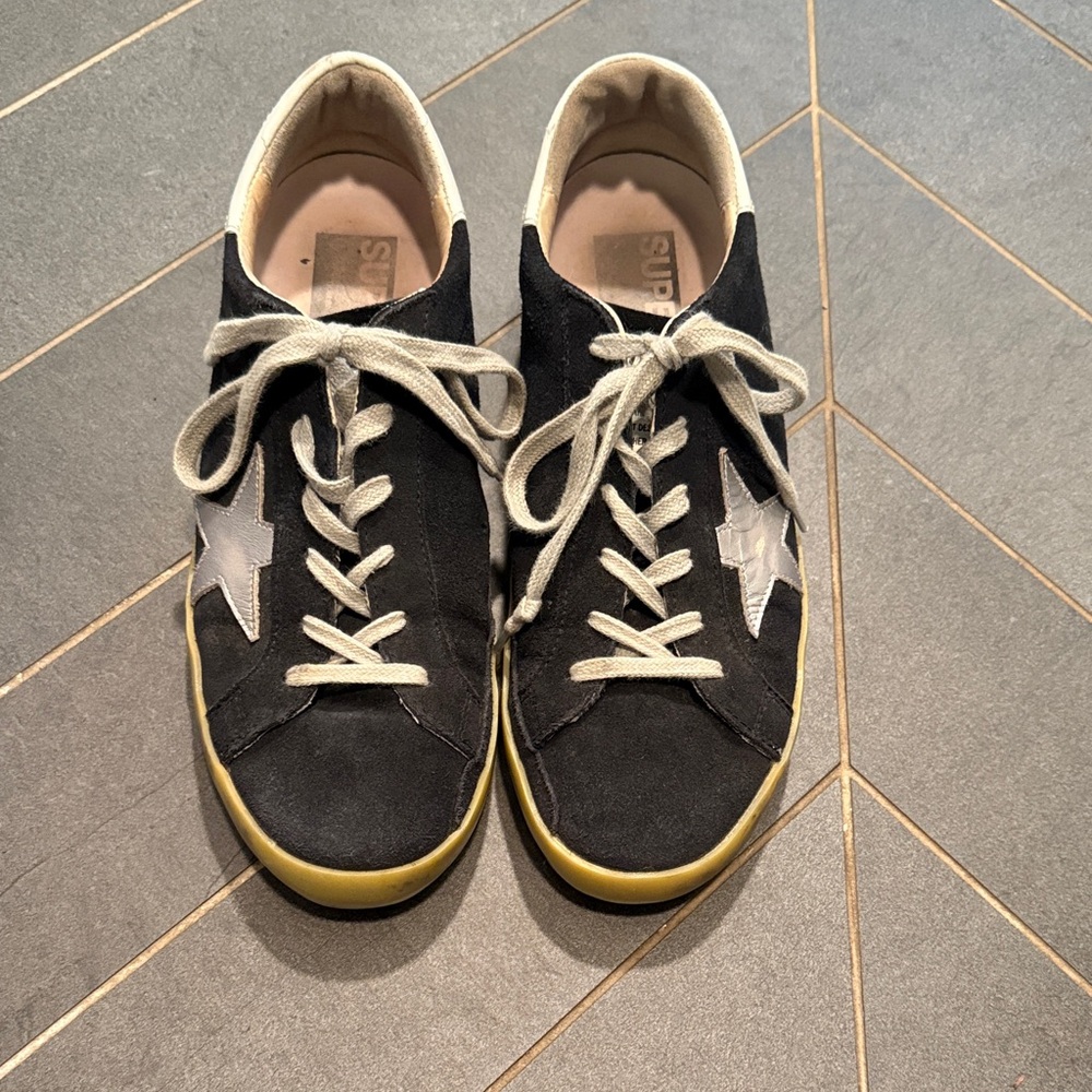 Golden Goose women’s sneakers